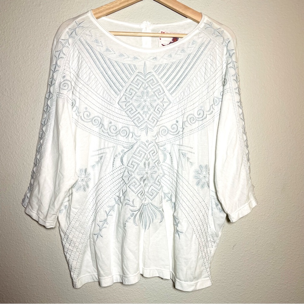 Johnny Was Button-back Geometric Embroidered Blouse S